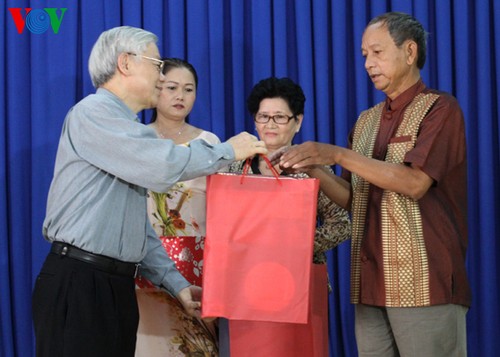 Party leader visits Binh Phuoc province - ảnh 1